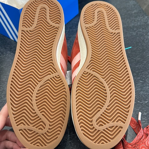 Red and Pink Unisex Adidas Campus. Perfect Condition NWT! Hard to Find.♥️🩷 - Picture 6 of 12